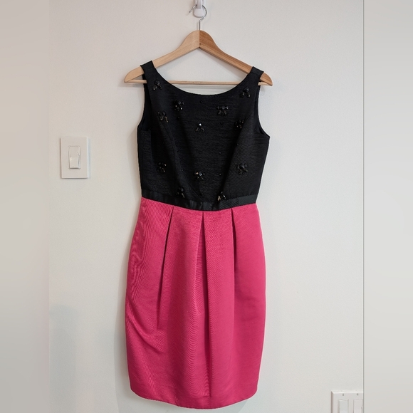 Eliza J Black and Pink Beaded Sheath Dress With Pockets! Size 6 - Picture 2 of 10